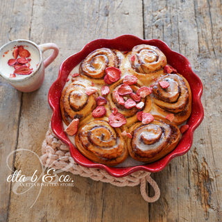 Sweetheart Ruffled Baker Dish